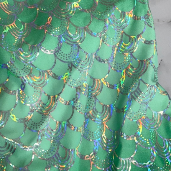 Cat & Jack Graphic Blue One Piece
Swimsuit Size M (8) - Picture 7 of 13